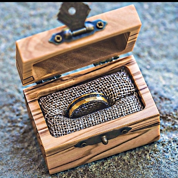 Rings By Lux Other - Ring Size 9 💛🖤